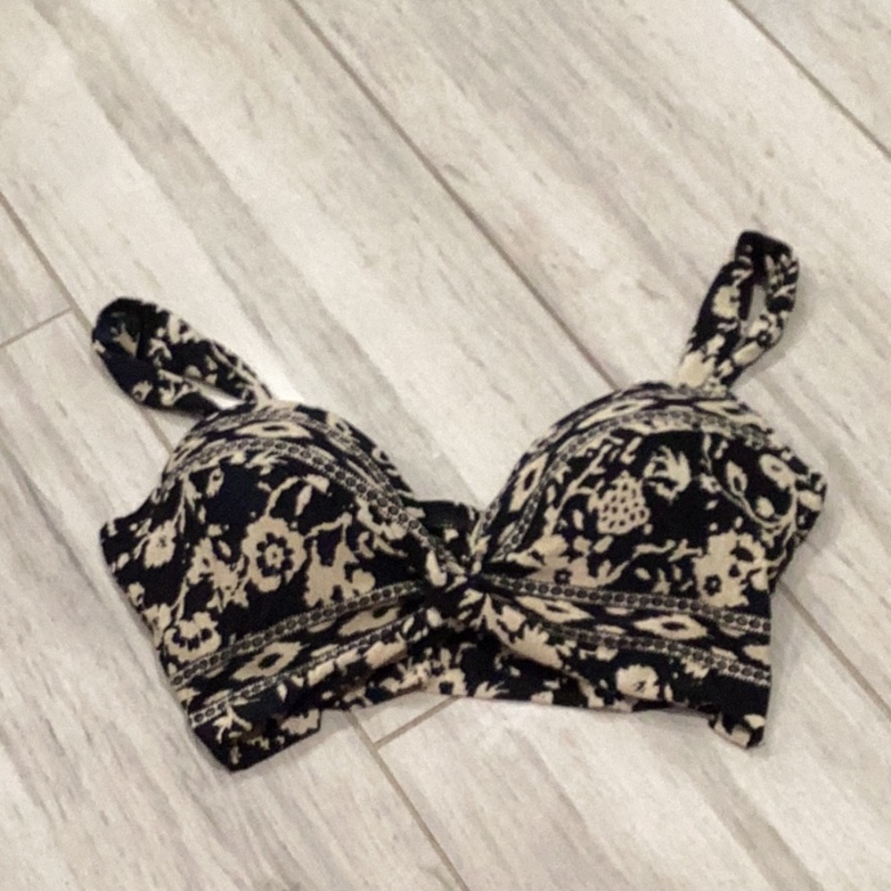 Elegant Black and Cream Floral Women's Bra